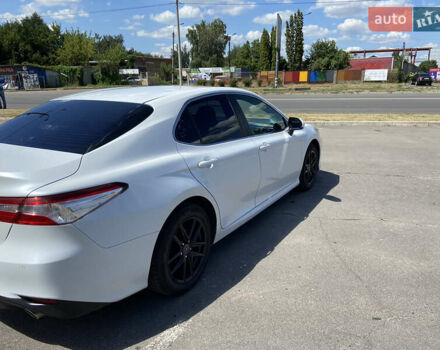 Білий Тойота Камрі, об'ємом двигуна 2.5 л та пробігом 187 тис. км за 21900 $, фото 2 на Automoto.ua