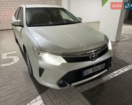 Тойота Камри 2017 в Львове на Automoto.ua Белый Тойота Камри, объемом двигателя 2.49 л и пробегом 148 тыс. км за 19300 $, фото 4 на Automoto.ua