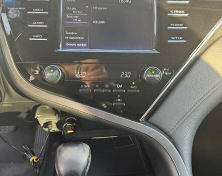 Белый Тойота Камри, объемом двигателя 2.49 л и пробегом 137 тыс. км за 21950 $, фото 28 на Automoto.ua