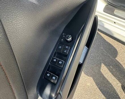 Белый Тойота Камри, объемом двигателя 2.49 л и пробегом 153 тыс. км за 19800 $, фото 10 на Automoto.ua