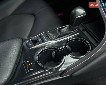 Білий Тойота Камрі, об'ємом двигуна 2.49 л та пробігом 158 тис. км за 22777 $, фото 55 на Automoto.ua