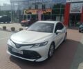 Белый Тойота Камри, объемом двигателя 2.5 л и пробегом 160 тыс. км за 20999 $, фото 1 на Automoto.ua
