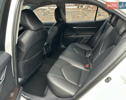 Білий Тойота Камрі, об'ємом двигуна 2.49 л та пробігом 160 тис. км за 23400 $, фото 13 на Automoto.ua
