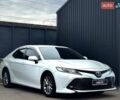 Белый Тойота Камри, объемом двигателя 2.49 л и пробегом 199 тыс. км за 19500 $, фото 1 на Automoto.ua