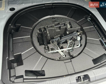 Белый Тойота Камри, объемом двигателя 2.49 л и пробегом 32 тыс. км за 23700 $, фото 37 на Automoto.ua