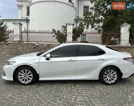 Білий Тойота Камрі, об'ємом двигуна 2.49 л та пробігом 160 тис. км за 23400 $, фото 2 на Automoto.ua