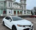 Белый Тойота Камри, объемом двигателя 2.49 л и пробегом 114 тыс. км за 20600 $, фото 1 на Automoto.ua