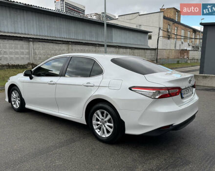 Белый Тойота Камри, объемом двигателя 2.49 л и пробегом 32 тыс. км за 23700 $, фото 10 на Automoto.ua