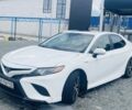 Белый Тойота Камри, объемом двигателя 2.4 л и пробегом 133 тыс. км за 22000 $, фото 1 на Automoto.ua