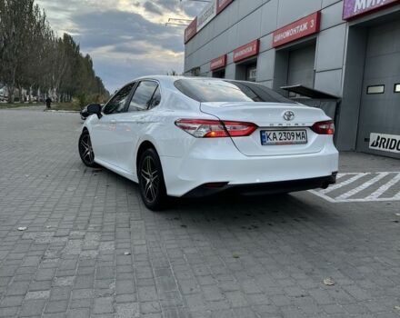 Белый Тойота Камри, объемом двигателя 2.5 л и пробегом 116 тыс. км за 16950 $, фото 5 на Automoto.ua