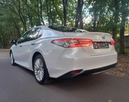 Белый Тойота Камри, объемом двигателя 2.5 л и пробегом 93 тыс. км за 25000 $, фото 2 на Automoto.ua