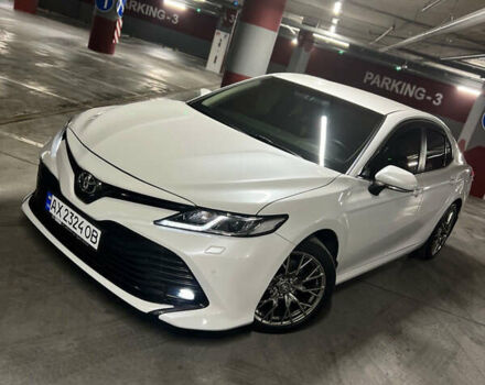 Белый Тойота Камри, объемом двигателя 2.49 л и пробегом 157 тыс. км за 22900 $, фото 4 на Automoto.ua