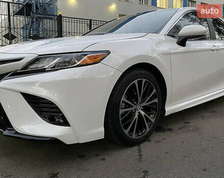 Білий Тойота Камрі, об'ємом двигуна 2.49 л та пробігом 95 тис. км за 19400 $, фото 2 на Automoto.ua