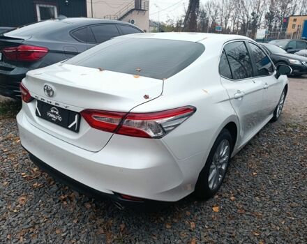 Белый Тойота Камри, объемом двигателя 2.5 л и пробегом 154 тыс. км за 21500 $, фото 2 на Automoto.ua