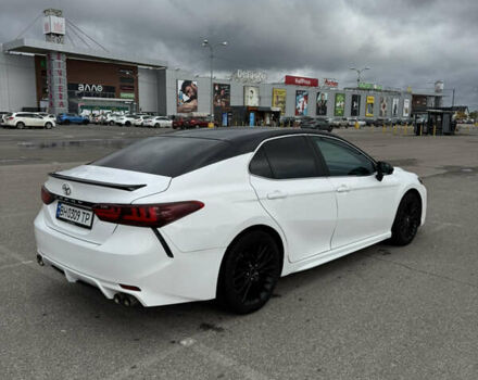 Белый Тойота Камри, объемом двигателя 2.49 л и пробегом 140 тыс. км за 21500 $, фото 5 на Automoto.ua