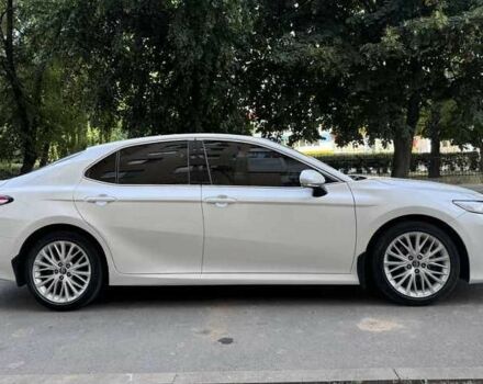 Белый Тойота Камри, объемом двигателя 2.5 л и пробегом 58 тыс. км за 15500 $, фото 6 на Automoto.ua