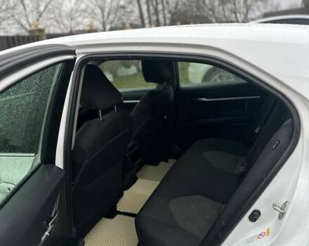 Білий Тойота Камрі, об'ємом двигуна 2.49 л та пробігом 110 тис. км за 20200 $, фото 2 на Automoto.ua