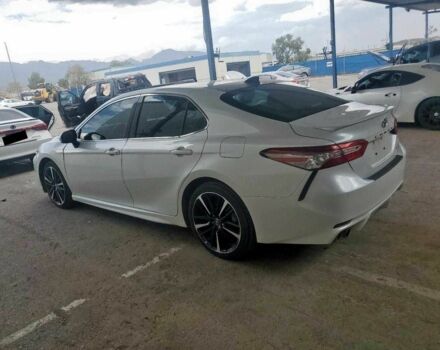 Белый Тойота Камри, объемом двигателя 2.5 л и пробегом 68 тыс. км за 5500 $, фото 1 на Automoto.ua