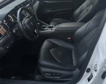 Белый Тойота Камри, объемом двигателя 2.49 л и пробегом 125 тыс. км за 25500 $, фото 10 на Automoto.ua
