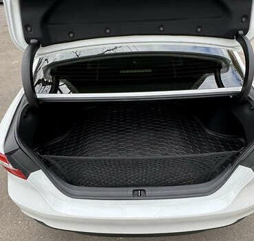 Білий Тойота Камрі, об'ємом двигуна 2.5 л та пробігом 115 тис. км за 23499 $, фото 19 на Automoto.ua