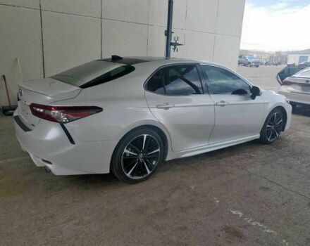 Белый Тойота Камри, объемом двигателя 2.5 л и пробегом 68 тыс. км за 5500 $, фото 2 на Automoto.ua