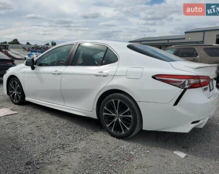 Білий Тойота Камрі, об'ємом двигуна 2.49 л та пробігом 77 тис. км за 6000 $, фото 2 на Automoto.ua