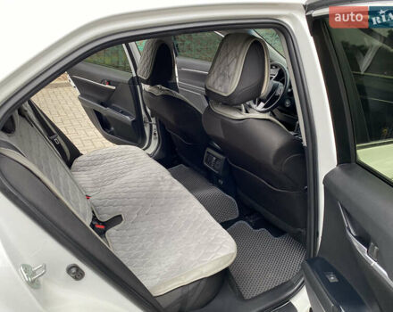 Білий Тойота Камрі, об'ємом двигуна 2.5 л та пробігом 107 тис. км за 22500 $, фото 20 на Automoto.ua