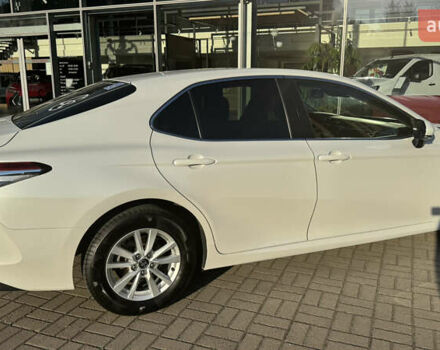 Белый Тойота Камри, объемом двигателя 2.49 л и пробегом 137 тыс. км за 21950 $, фото 11 на Automoto.ua