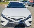 Белый Тойота Камри, объемом двигателя 2.49 л и пробегом 112 тыс. км за 5000 $, фото 1 на Automoto.ua