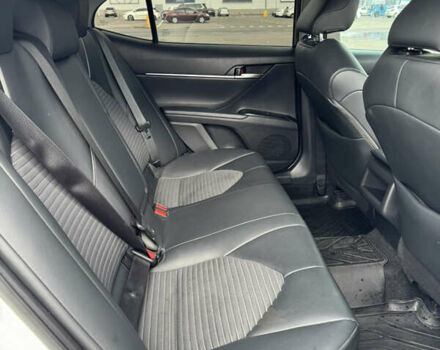 Белый Тойота Камри, объемом двигателя 2.49 л и пробегом 140 тыс. км за 21500 $, фото 16 на Automoto.ua