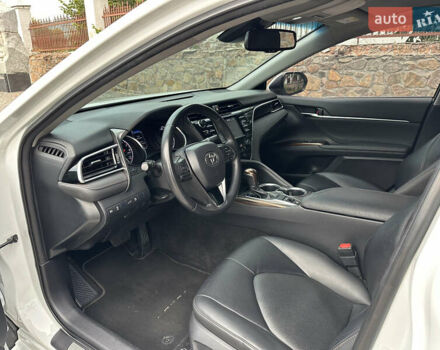 Білий Тойота Камрі, об'ємом двигуна 2.49 л та пробігом 160 тис. км за 23400 $, фото 10 на Automoto.ua