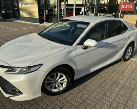 Белый Тойота Камри, объемом двигателя 2.49 л и пробегом 137 тыс. км за 21950 $, фото 9 на Automoto.ua