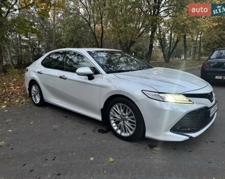 Белый Тойота Камри, объемом двигателя 2.49 л и пробегом 125 тыс. км за 25500 $, фото 2 на Automoto.ua