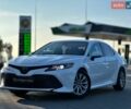 Білий Тойота Камрі, об'ємом двигуна 2.5 л та пробігом 222 тис. км за 15568 $, фото 1 на Automoto.ua