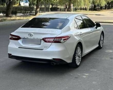 Белый Тойота Камри, объемом двигателя 2.5 л и пробегом 58 тыс. км за 15500 $, фото 5 на Automoto.ua
