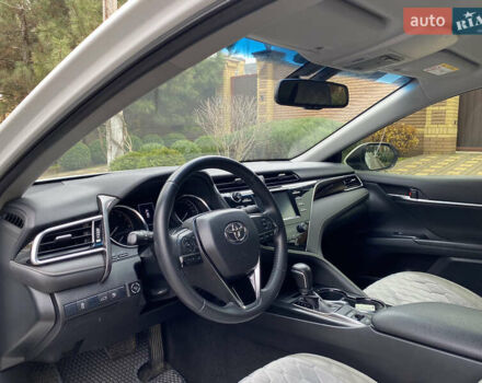 Білий Тойота Камрі, об'ємом двигуна 2.5 л та пробігом 107 тис. км за 22500 $, фото 14 на Automoto.ua