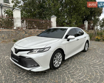 Білий Тойота Камрі, об'ємом двигуна 2.49 л та пробігом 160 тис. км за 23400 $, фото 1 на Automoto.ua