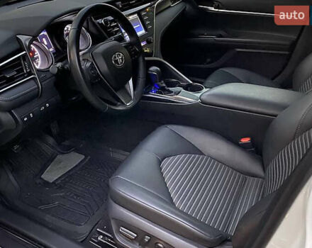 Білий Тойота Камрі, об'ємом двигуна 2.49 л та пробігом 95 тис. км за 19400 $, фото 5 на Automoto.ua