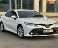 Белый Тойота Камри, объемом двигателя 2.49 л и пробегом 156 тыс. км за 19400 $, фото 1 на Automoto.ua