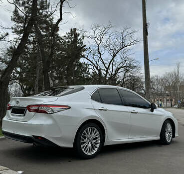 Білий Тойота Камрі, об'ємом двигуна 2.5 л та пробігом 115 тис. км за 23499 $, фото 17 на Automoto.ua