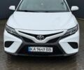 Белый Тойота Камри, объемом двигателя 2.5 л и пробегом 116 тыс. км за 15840 $, фото 1 на Automoto.ua