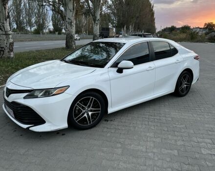 Белый Тойота Камри, объемом двигателя 2.5 л и пробегом 116 тыс. км за 16950 $, фото 1 на Automoto.ua