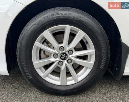 Белый Тойота Камри, объемом двигателя 2.49 л и пробегом 32 тыс. км за 23700 $, фото 15 на Automoto.ua