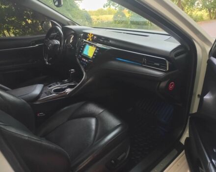 Белый Тойота Камри, объемом двигателя 2.5 л и пробегом 93 тыс. км за 25000 $, фото 5 на Automoto.ua