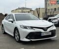 Белый Тойота Камри, объемом двигателя 2.49 л и пробегом 240 тыс. км за 16900 $, фото 1 на Automoto.ua