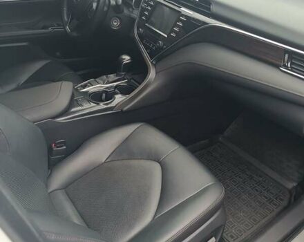 Белый Тойота Камри, объемом двигателя 2.5 л и пробегом 154 тыс. км за 21500 $, фото 8 на Automoto.ua