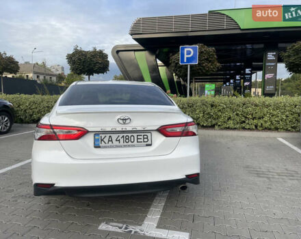 Белый Тойота Камри, объемом двигателя 2.49 л и пробегом 143 тыс. км за 17600 $, фото 8 на Automoto.ua