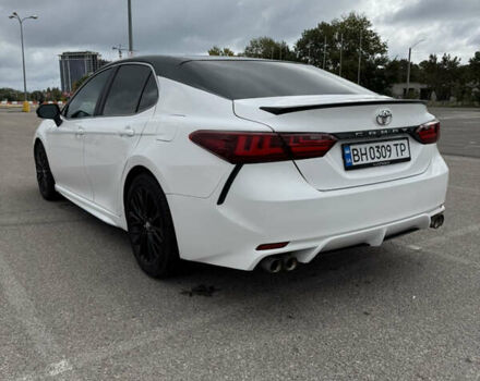 Белый Тойота Камри, объемом двигателя 2.49 л и пробегом 140 тыс. км за 21500 $, фото 8 на Automoto.ua