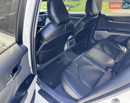 Білий Тойота Камрі, об'ємом двигуна 2.5 л та пробігом 108 тис. км за 22500 $, фото 6 на Automoto.ua