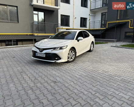 Белый Тойота Камри, объемом двигателя 2.49 л и пробегом 175 тыс. км за 21500 $, фото 5 на Automoto.ua